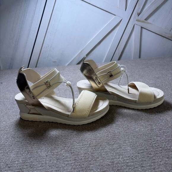 Pierre Dumas Shoes - Pierre Dumas Lyra Wedge Sandals for Women in Nude